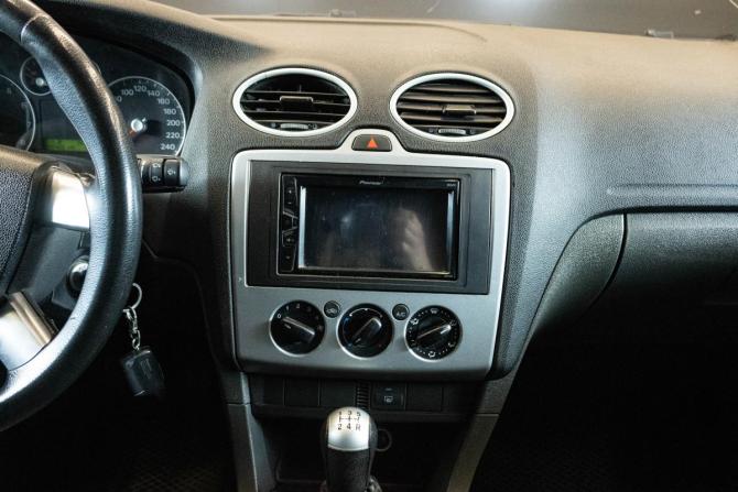 Ford Focus II с пробегом 2006 года, цена 370 000 рублей, 309466 км, хэтчбек, Автокод Объявления