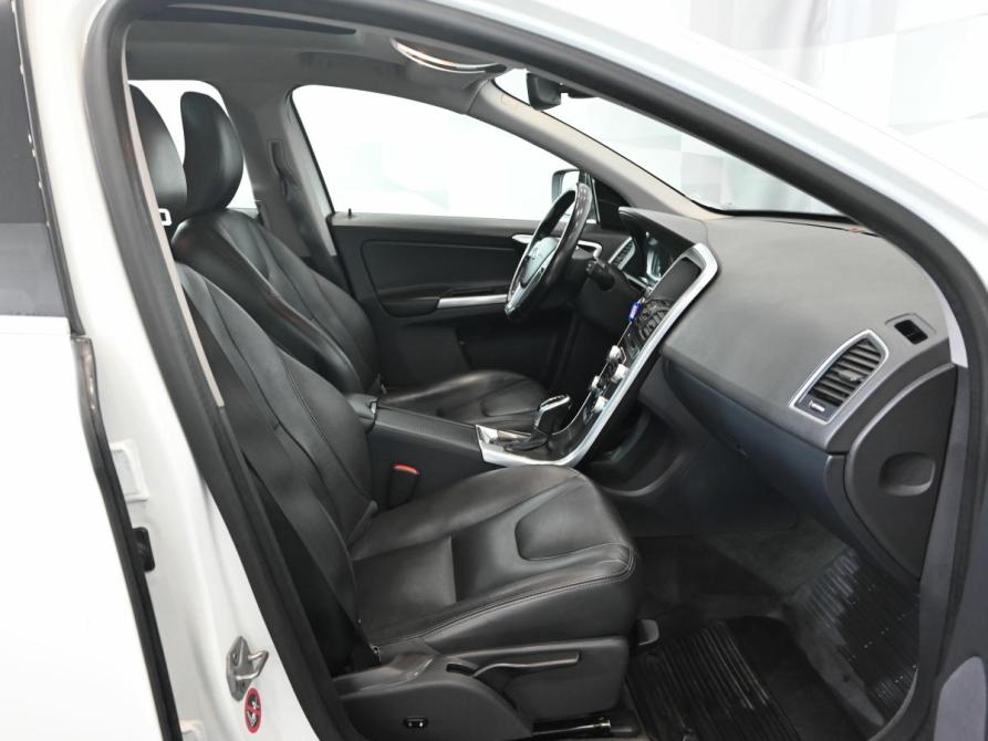 Volvo XC60 I Рестайлинг Екатеринбург  - изображение 10