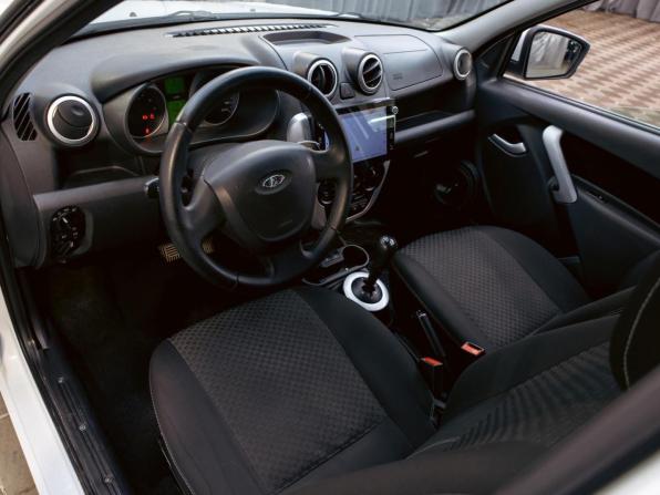 Lada (ВАЗ) Granta I с пробегом 2015 года, цена 635 000 рублей, 159801 км, лифтбек, Автокод Объявления