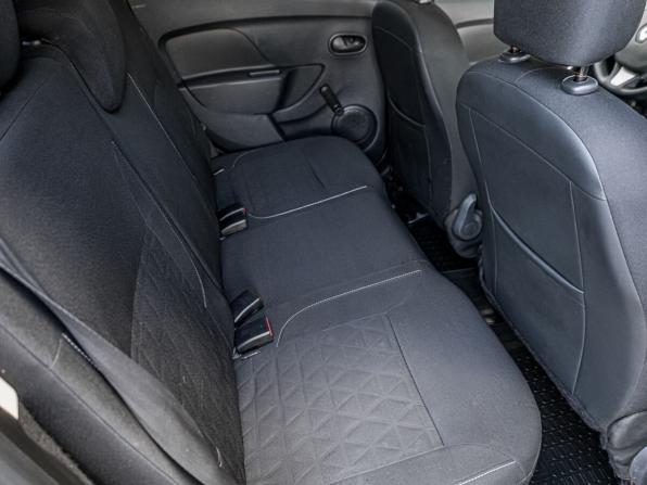 Renault Sandero II с пробегом 2015 года, цена 928 100 рублей, 93526 км, хэтчбек, Автокод Объявления