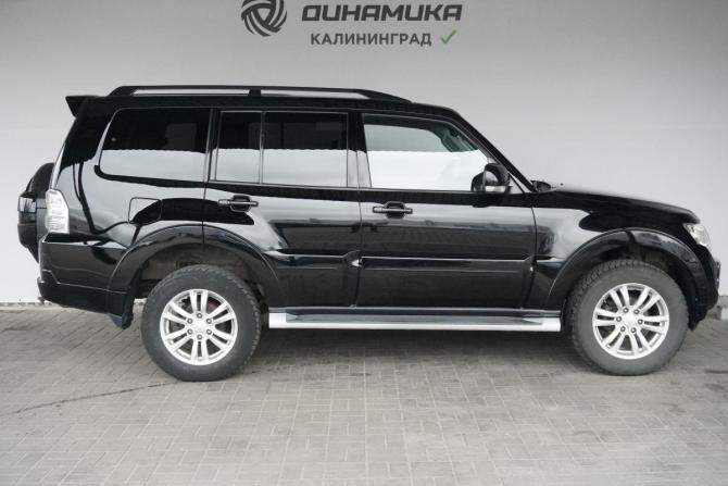 Mitsubishi Pajero IV Рестайлинг 1 с пробегом 2011 года, цена 1 990 000 рублей, 214306 км, внедорожник, Автокод Объявления