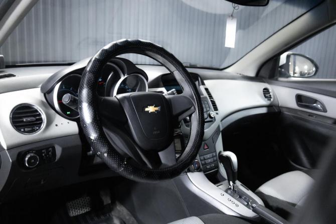Chevrolet Cruze I Рестайлинг с пробегом 2012 года, цена 799 000 рублей, 176000 км, хэтчбек, Автокод Объявления