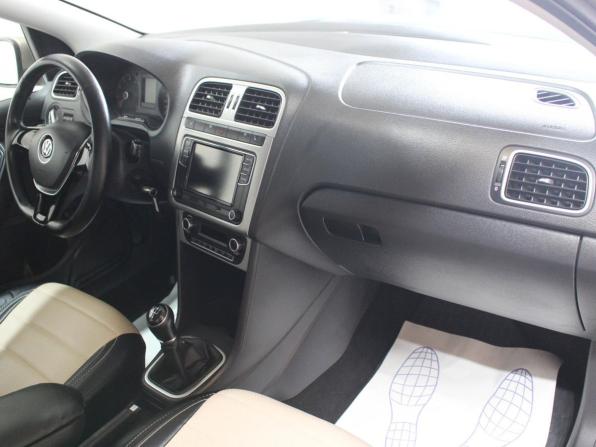Volkswagen Polo V Рестайлинг с пробегом 2016 года, цена 798 000 рублей, 242170 км, седан, Автокод Объявления