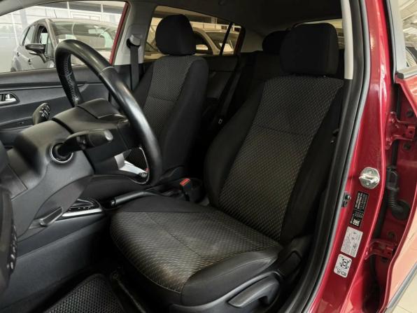 Kia Rio IV с пробегом 2018 года, цена 1 390 000 рублей, 104839 км, хэтчбек, Автокод Объявления