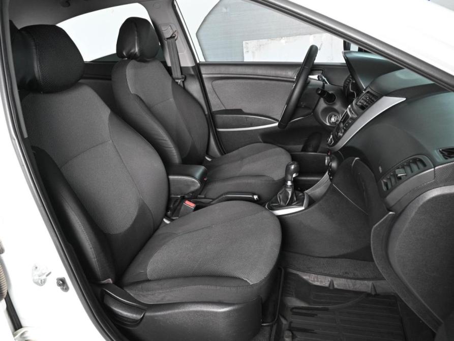 Hyundai Solaris I Ростов-на-Дону  - изображение 8