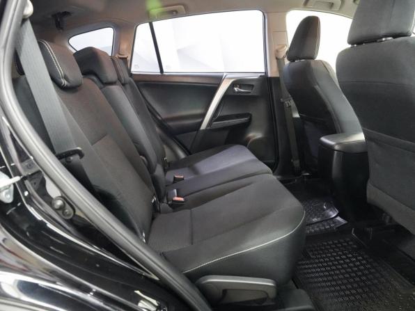 Toyota RAV4 IV (XA40) Рестайлинг с пробегом 2017 года, цена 2 443 000 рублей, 138880 км, внедорожник, Автокод Объявления