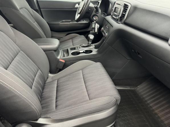 Kia Sportage IV Рестайлинг с пробегом 2018 года, цена 2 399 000 рублей, 23387 км, внедорожник, Автокод Объявления