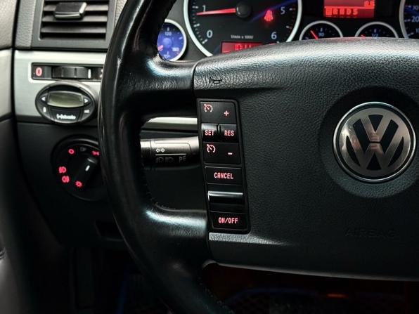 Volkswagen Touareg I Рестайлинг с пробегом 2007 года, цена 1 299 000 рублей, 310985 км, внедорожник, Автокод Объявления