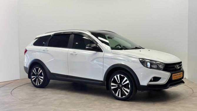 Lada (ВАЗ) Vesta I с пробегом 2021 года, цена 1 329 000 рублей, 64732 км, универсал, Автокод Объявления