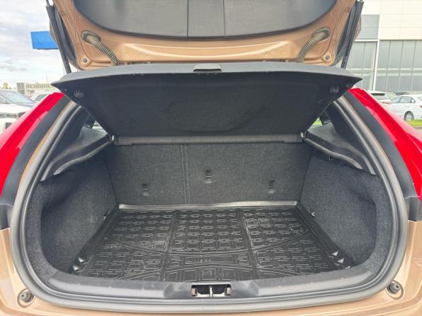 Volvo V40 Cross Country I с пробегом 2013 года, цена 1 580 000 рублей, 67433 км, хэтчбек, Автокод Объявления