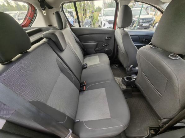 Renault Sandero II Рестайлинг с пробегом 2019 года, цена 1 309 000 рублей, 66974 км, хэтчбек, Автокод Объявления