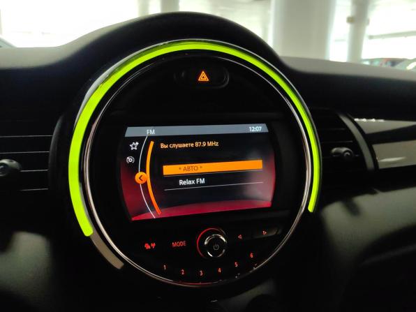 Mini Hatch III (F55/F56) Рестайлинг с пробегом 2019 года, цена 1 499 000 рублей, 143151 км, хэтчбек, Автокод Объявления