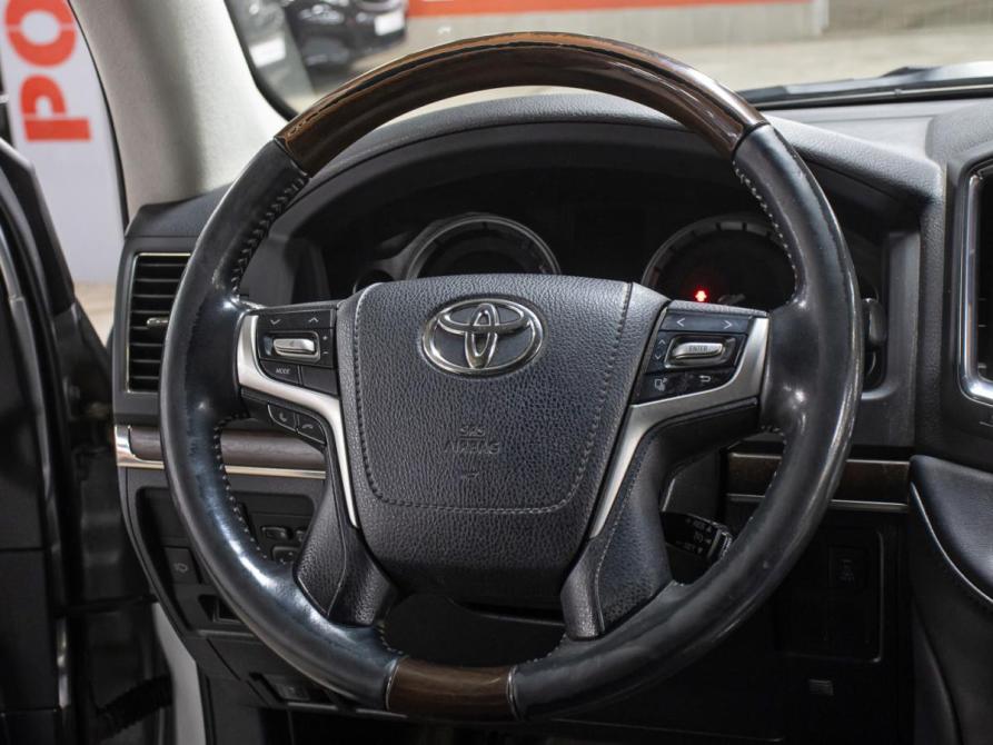 Toyota Land Cruiser 200 Series Рестайлинг 2 Москва  - изображение 18