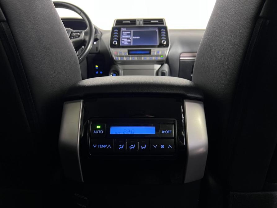 Toyota Land Cruiser Prado 150 Series Рестайлинг 3 Ростов-на-Дону  - изображение 18