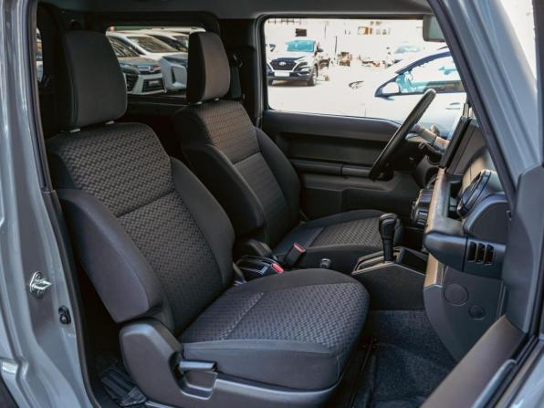 Suzuki Jimny IV с пробегом 2020 года, цена 3 178 000 рублей, 21976 км, внедорожник, Автокод Объявления