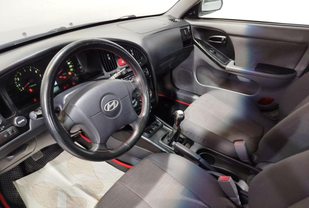 Hyundai Elantra III (XD2) Рестайлинг Саратов  - изображение 19