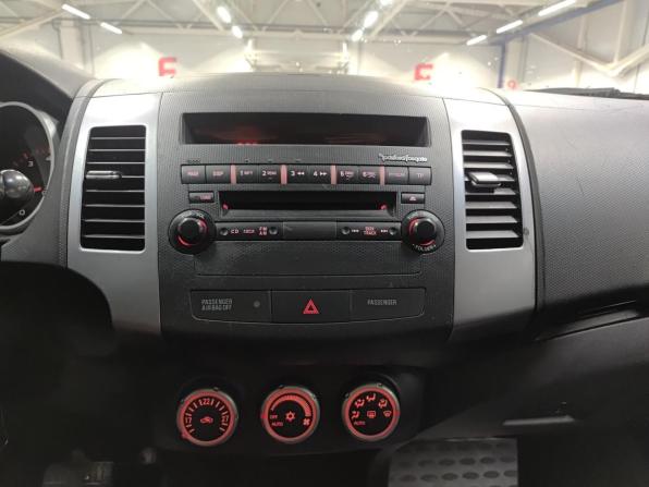 Mitsubishi Outlander II с пробегом 2008 года, цена 799 000 рублей, 267456 км, внедорожник, Автокод Объявления