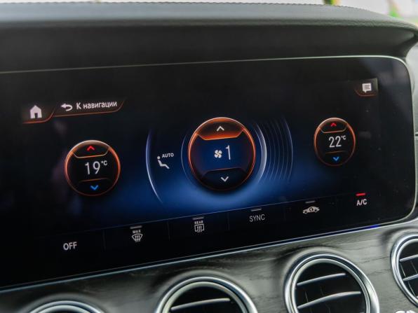 Mercedes-Benz E-Класс V (W213 S213 C238) Рестайлинг с пробегом 2021 года, цена 4 998 000 рублей, 48195 км, седан, Автокод Объявления