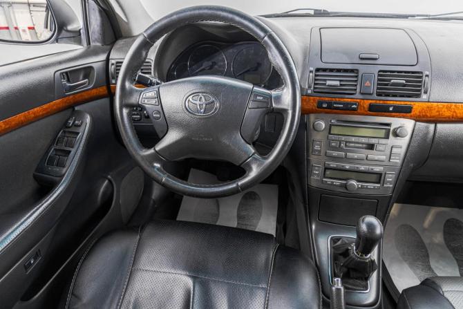 Toyota Avensis II Рестайлинг с пробегом 2007 года, цена 629 000 рублей, 328000 км, седан, Автокод Объявления