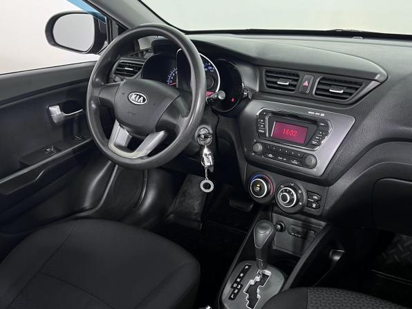 Kia Rio III с пробегом 2012 года, цена 900 000 рублей, 142000 км, седан, Автокод Объявления