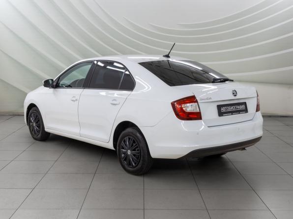 Skoda Rapid I Рестайлинг с пробегом 2018 года, цена 1 088 000 рублей, 172110 км, лифтбек, Автокод Объявления