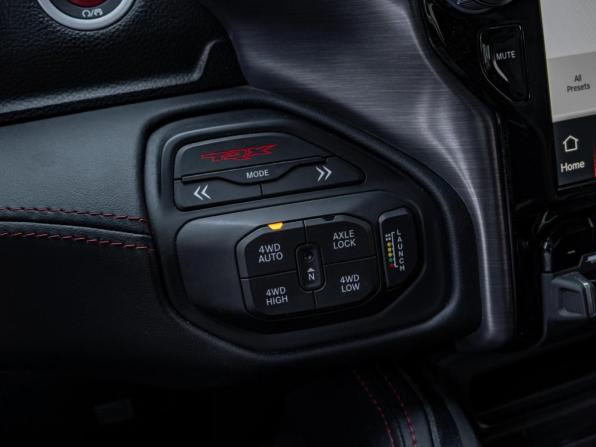 Ram 1500 V с пробегом 2022 года, цена 15 600 000 рублей, 9256 км, offers.body_type.unknown, Автокод Объявления
