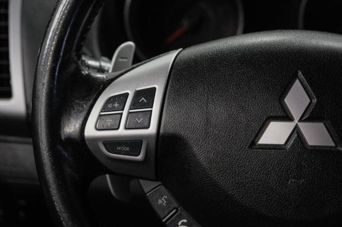 Mitsubishi Outlander II Рестайлинг с пробегом 2011 года, цена 1 449 000 рублей, 242000 км, внедорожник, Автокод Объявления