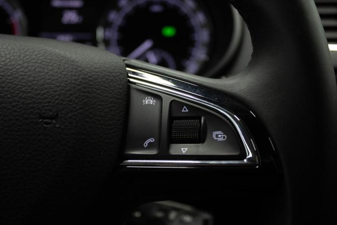 Skoda Octavia III (A7) Рестайлинг с пробегом 2018 года, цена 1 749 000 рублей, 175939 км, лифтбек, Автокод Объявления