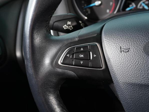 Ford Focus III Рестайлинг с пробегом 2018 года, цена 1 035 000 рублей, 155470 км, универсал, Автокод Объявления