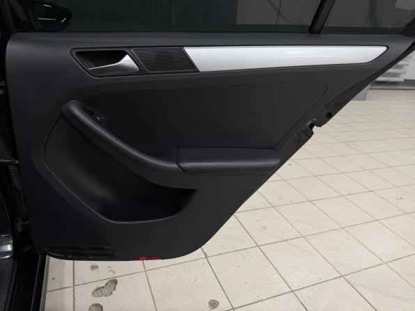 Volkswagen Jetta VI с пробегом 2012 года, цена 970 000 рублей, 205623 км, седан, Автокод Объявления