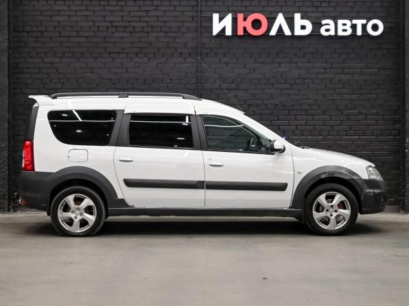 Lada (ВАЗ) Largus I с пробегом 2017 года, цена 700 000 рублей, 310202 км, универсал, Автокод Объявления