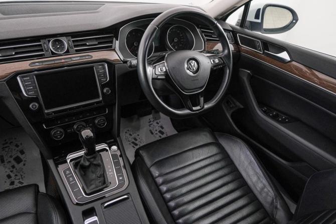 Volkswagen Passat B8 с пробегом 2016 года, цена 1 649 000 рублей, 120000 км, седан, Автокод Объявления