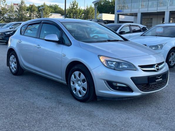 Opel Astra J с пробегом 2012 года, цена 640 000 рублей, 119701 км, хэтчбек, Автокод Объявления