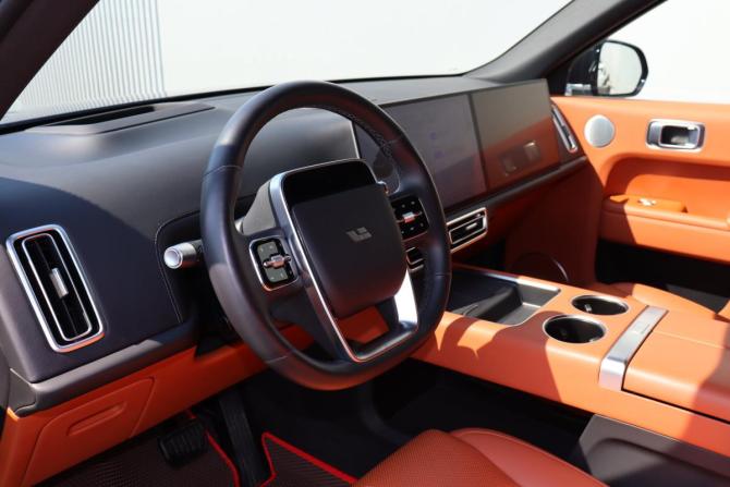 Li Auto (Lixiang) L9 I с пробегом 2023 года, цена 6 490 000 рублей, 29641 км, внедорожник, Автокод Объявления