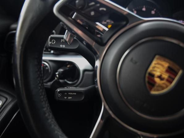 Porsche 911 VII (991) Рестайлинг с пробегом 2016 года, цена 6 990 000 рублей, 66243 км, купе, Автокод Объявления