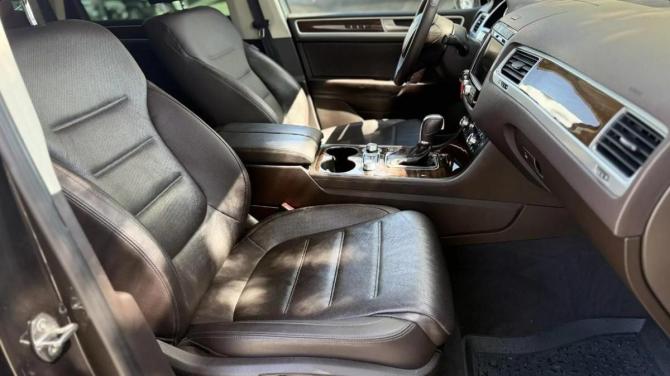 Volkswagen Touareg II Рестайлинг с пробегом 2015 года, цена 2 490 000 рублей, 284000 км, внедорожник, Автокод Объявления