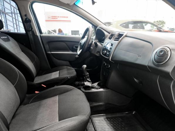 Renault Logan II Рестайлинг с пробегом 2020 года, цена 990 000 рублей, 116687 км, седан, Автокод Объявления