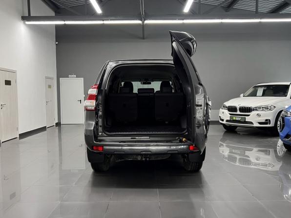 Toyota Land Cruiser Prado 150 Series Рестайлинг 1 с пробегом 2015 года, цена 3 295 000 рублей, 273103 км, внедорожник, Автокод Объявления