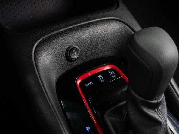 Toyota Levin XII (E210) с пробегом 2022 года, цена 2 100 000 рублей, 21770 км, седан, Автокод Объявления