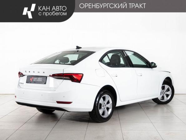 Skoda Octavia IV (A8) с пробегом 2021 года, цена 2 348 000 рублей, 63725 км, лифтбек, Автокод Объявления