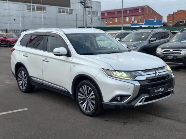 Mitsubishi Outlander III Рестайлинг 3 с пробегом 2019 года, цена 3 100 000 рублей, 144830 км, внедорожник, Автокод Объявления