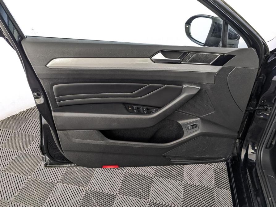 Volkswagen Passat B8 Рестайлинг Москва  - изображение 19