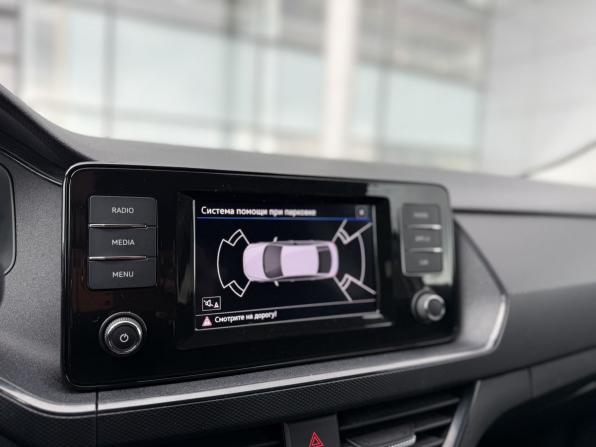 Volkswagen Polo VI с пробегом 2021 года, цена 1 325 000 рублей, 78242 км, лифтбек, Автокод Объявления
