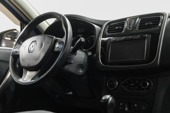 Renault Sandero II с пробегом 2015 года, цена 899 000 рублей, 150000 км, хэтчбек, Автокод Объявления