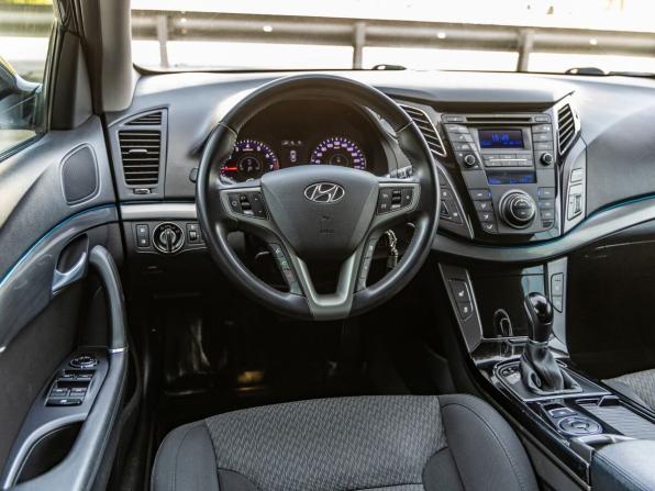 Hyundai i40 I Рестайлинг с пробегом 2015 года, цена 1 258 000 рублей, 166498 км, седан, Автокод Объявления