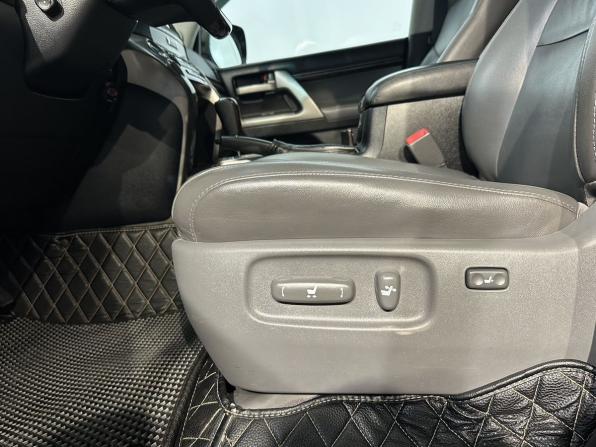 Toyota Land Cruiser 200 Series с пробегом 2008 года, цена 2 850 000 рублей, 381460 км, внедорожник, Автокод Объявления