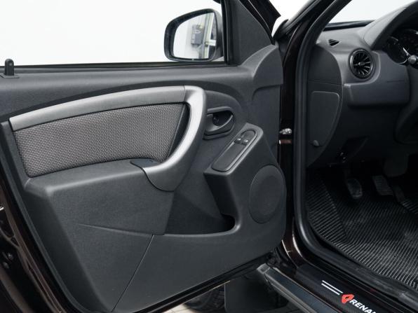 Renault Duster I Рестайлинг с пробегом 2017 года, цена 1 329 000 рублей, 138487 км, внедорожник, Автокод Объявления
