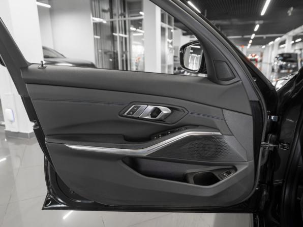 BMW 3 серии VII (G2x) с пробегом 2021 года, цена 3 800 000 рублей, 153144 км, седан, Автокод Объявления