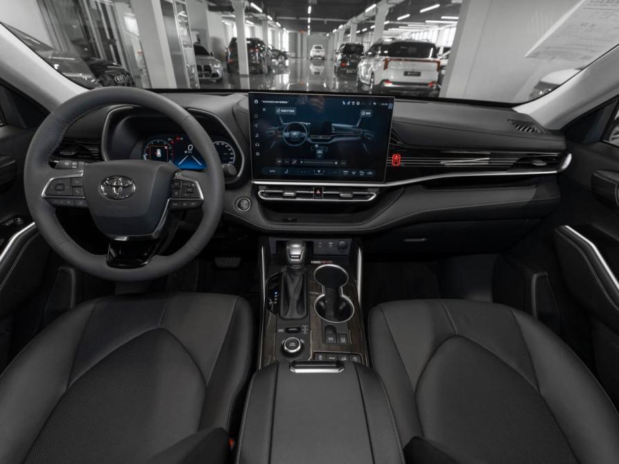 Toyota Highlander IV (XU70) Москва  - изображение 8