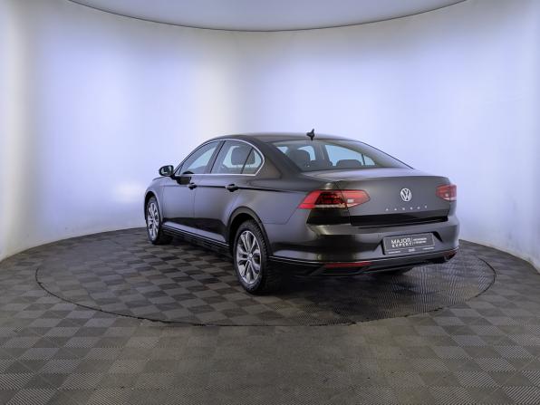 Volkswagen Passat B8 Рестайлинг с пробегом 2020 года, цена 2 500 000 рублей, 33972 км, седан, Автокод Объявления